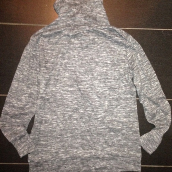 sweater - Picture 2 of 3